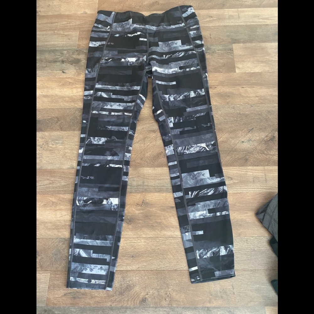 Layer 8 leggings